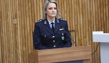 Κ.Δημογλίδου για επίθεση με χειροβομβίδα στην Αχαρνών: «Εξετάζεται αν στόχος ήταν το ίδιο κατάστημα»