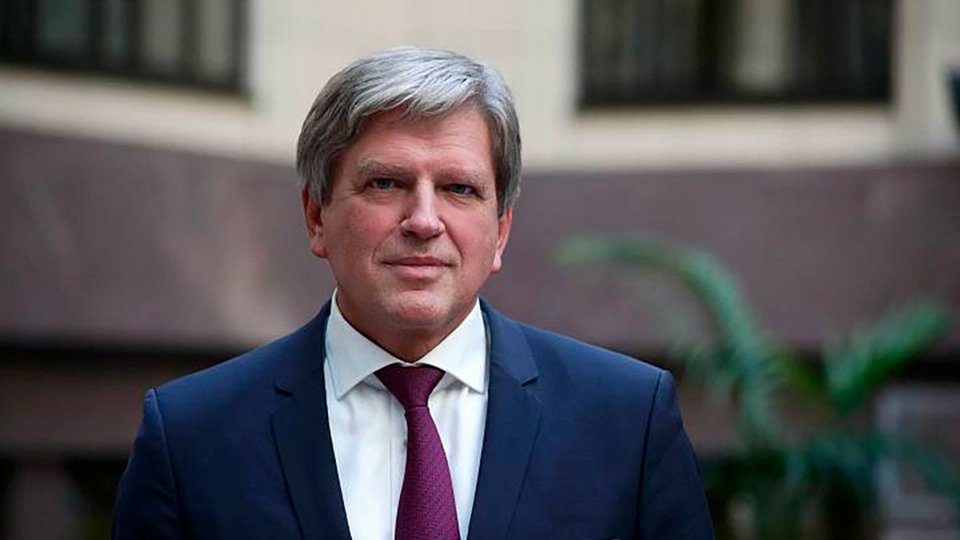 Η Μόσχα στέλνει νέο πρέσβη στην Ελλάδα μετά από 12 χρόνια: Ποιος είναι ο Γιούρι Γκόρλατς