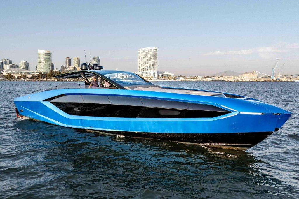 Η «Lamborghini» της θάλασσας έφτασε στη Μύκονο – Αυτό είναι το κόστος (βίντεο)