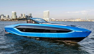 Η «Lamborghini» της θάλασσας έφτασε στη Μύκονο – Αυτό είναι το κόστος (βίντεο)