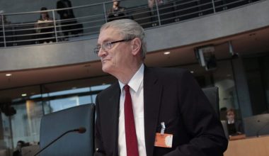 Ούτε Ρωσία ούτε Ιράν: Η χώρα που ο τέως επικεφαλής των γερμανικών μυστικών υπηρεσιών έδινε στοιχεία