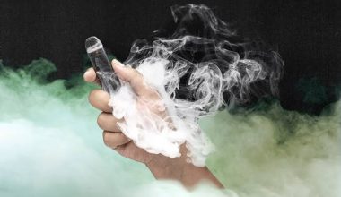 «Zombie vapes»: Τα ηλεκτρονικά τσιγάρα στην Ασία που περιέχουν ετομιδάτη και προκαλούν «σπασμούς»