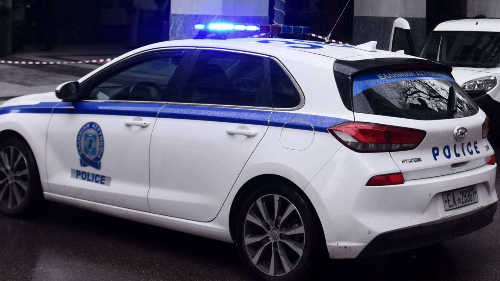 Ρομά αντί να πουλήσει αυτοκίνητο λήστεψε με όπλο τους αγοραστές! – Τους έκλεψε 27.000€