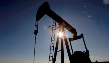 Πετρέλαιο: Πάνω από τα 100 δολάρια το Brent – Μικρή άνοδος στις διεθνείς αγορές