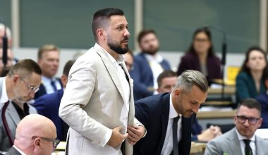 Γερμανία: Ο Τομπίας Ράους της AfD εξελέγη πρόεδρος του κοινοβουλίου στη Σαξονία-Άνχαλτ