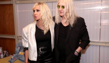 Άννα Βίσση κατά Νίκου Καρβέλα: «Απαίτησε 1,5 εκατ. € πριν τη συναυλία – Θα πάμε κόντρα κι όπου βγει»