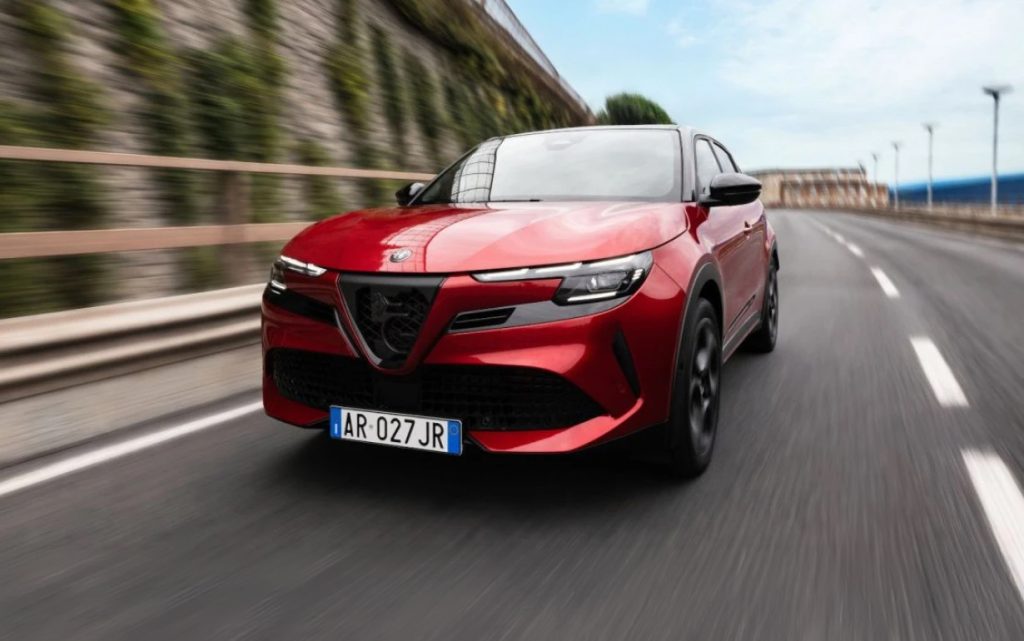 Alfa Romeo: Τι αλλάζει σε Junior, Giulia και Stelvio