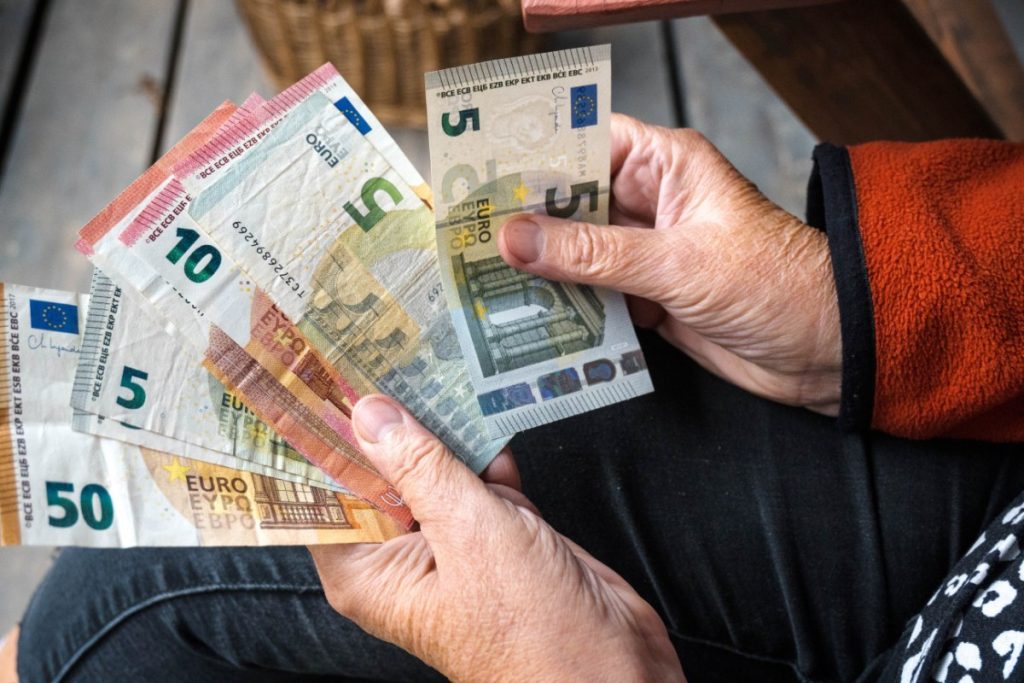 ΕΑΣ συνταξιούχων: Σήμερα η κρίσιμη δίκη για τις μειώσεις στις κρατήσεις – Τι αλλάζει από το 2027