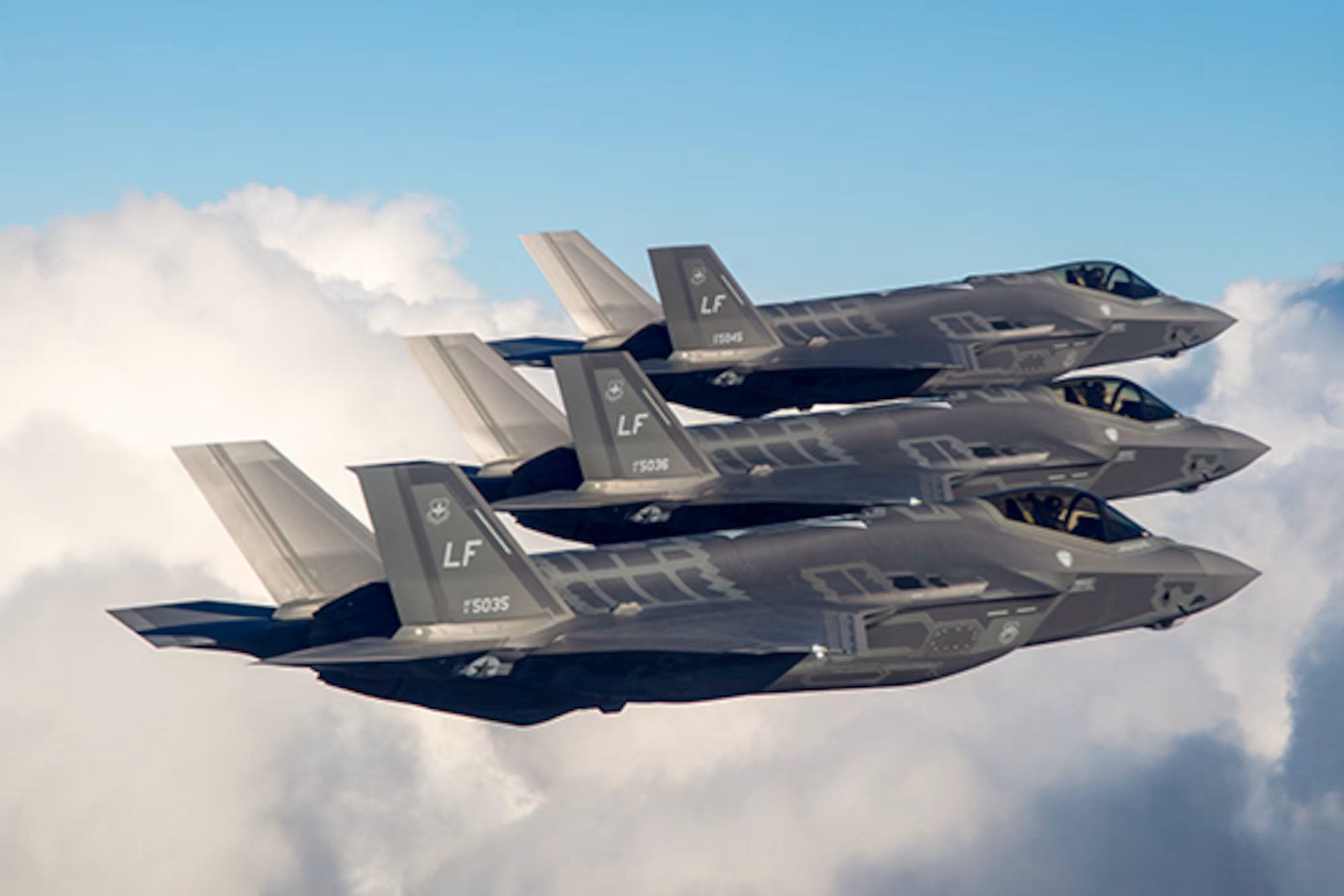Τουρκία: Νέα φωτογραφία με τα 6 F-35A που παραμένουν σε υπόστεγα στις ΗΠΑ