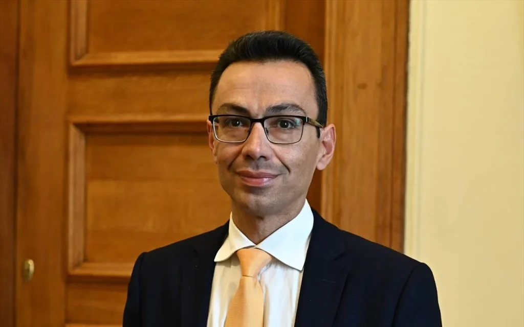 Σ.Σέρμπος: «Η Ελλάδα να μην κρύβεται πίσω από φουστάνια – Έγινε υποχώρηση στην Κάσο»