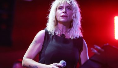 Ε.Ζουγανέλη: «Η απουσία του Γ.Μαζωνάκη μας έχει στιγματίσει όλους» (βίντεο)