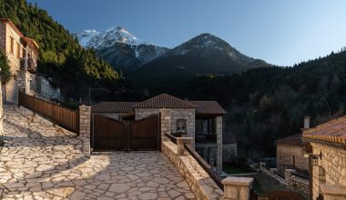 Μεγάλο Χωριό: Ο φθινοπωρινός προορισμός της Ευρυτανίας μόλις 17 χλμ. από το Καρπενήσι