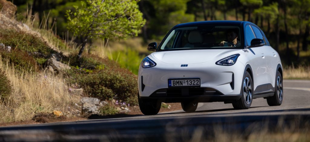 Δοκιμάζουμε το νέο Geely E2