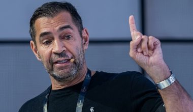 Ο 57χρονος πλαστικός χειρουργός με τις 14.000 επεμβάσεις που δολοφονήθηκε