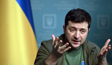 Προκλητικές αξιώσεις Ζελένσκι: Ζητά να αφοπλιστεί η ελληνική αεράμυνα και να πάρει τους  Patriot