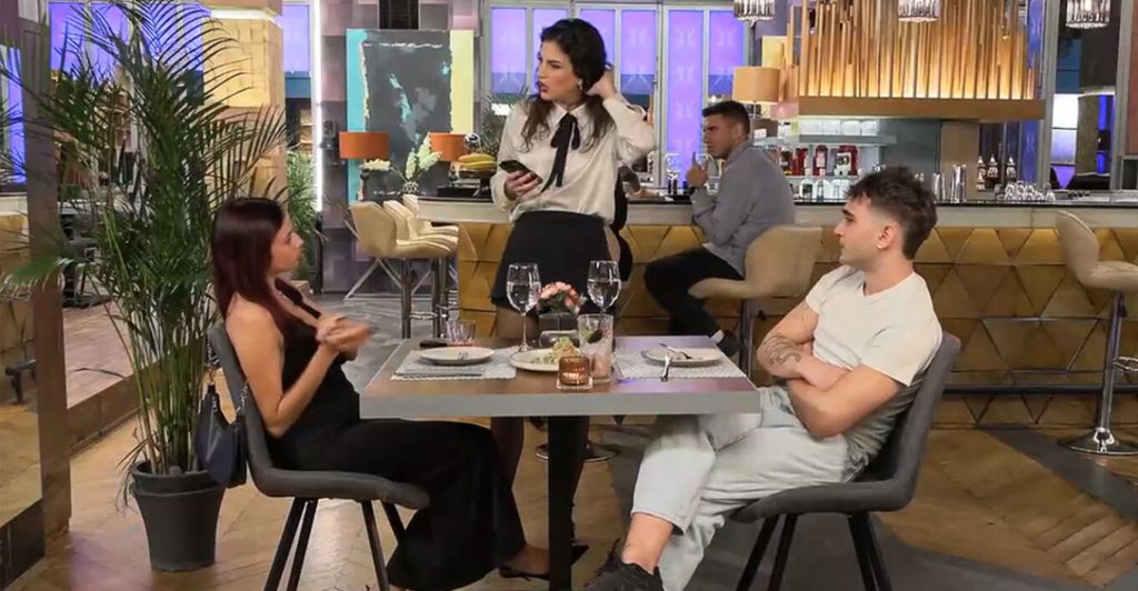 Γκάφα ολκής στο First Dates: Νεαρός αποκάλυψε το celebrity crush του & ξενέρωσε την κοπέλα (βίντεο)