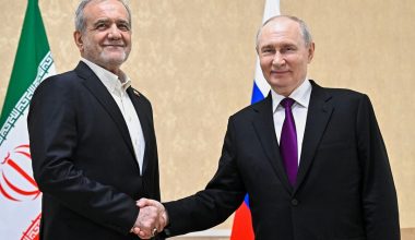 Β.Πούτιν σε Μ.Πεζεσκιάν: «Θα μεσολαβήσουμε για να αμβλύνετε τις σχέσεις σας με τις ΗΠΑ»