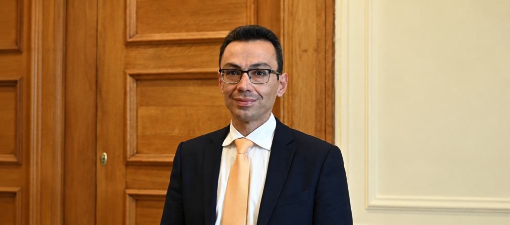 Σ.Σέρμπος: «Η Ελλάδα να μην κρύβεται πίσω από φουστάνια – Έγινε υποχώρηση στην Κάσο»