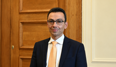 Σ.Σέρμπος: «Η Ελλάδα να μην κρύβεται πίσω από φουστάνια – Έγινε υποχώρηση στην Κάσο»