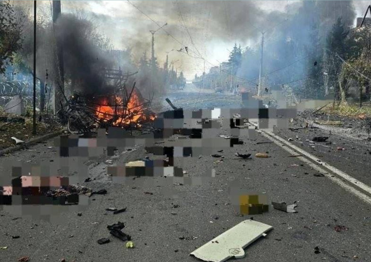 Νεκροί 33 Ουκρανοί στρατιώτες στο Κραματόρσκ – Σε σοκ οι Πυροσβέστες με ό,τι αντίκρυσαν (βίντεο)