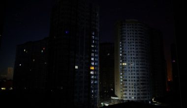 Σ.Ιγκνάτιεφ: «Όλες οι μονάδες ηλεκτροπαραγωγής του Κιέβου καταστράφηκαν ή υπέστησαν σοβαρές ζημιές»