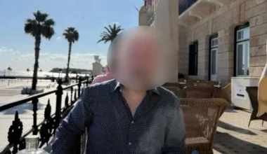 «Ο γιος μου είναι άγγελος» – Πατέρας γυναικολόγου που συνελήφθη για βίντεο με κακοποίηση ανηλίκων