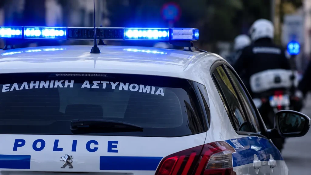Χειροπέδες σε 57χρονο στη Θεσσαλονίκη: Έκρυβε στο σπίτι του κάνναβη και καραμπίνα (φωτο)
