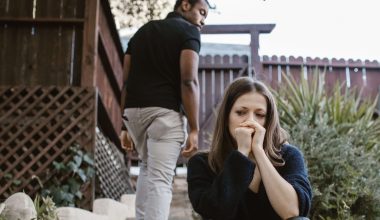 Τι είναι ο κανόνας «no contact» μετά από έναν χωρισμό: Πώς μπορεί να σε βοηθήσει
