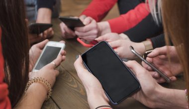 Smartphones: Οι αλλαγές που «έρχονται» στην ΕΕ – Τι πρέπει να γνωρίζετε