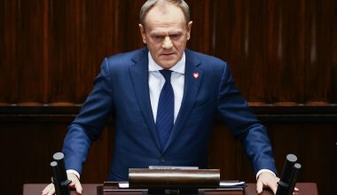 Πολωνία: Στο στόχαστρο πιθανής επίθεσης ο Ντόναλντ Τουσκ και ο υπουργός Άμυνας