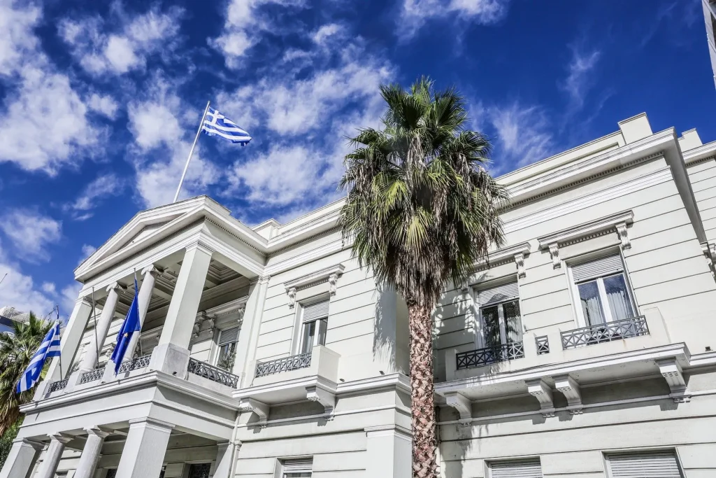 Συστάσεις του ΥΠΕΞ στους Έλληνες πολίτες: «Αποφύγετε τα ταξίδια στην Σαουδική Αραβία»