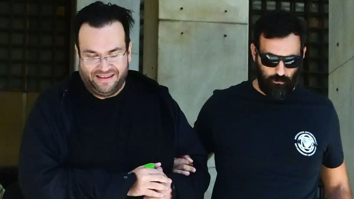 Φ. Καμπούρης: «Έφταιγαν οι λογιστές» – Απολογίες-θρίλερ στην Ευελπίδων