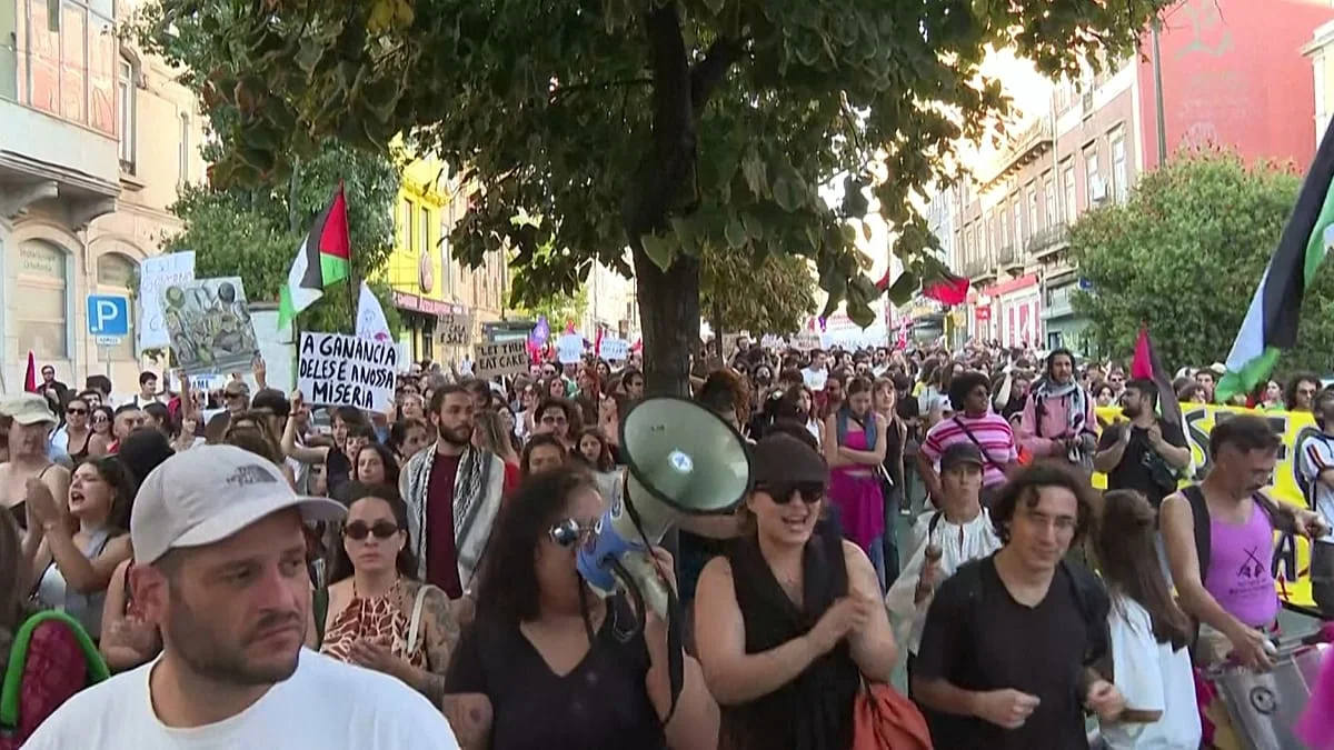 «Βράζει» η Πορτογαλία για το στεγαστικό: Παλλαϊκές διαδηλώσεις σε όλη την χώρα (βίντεο)