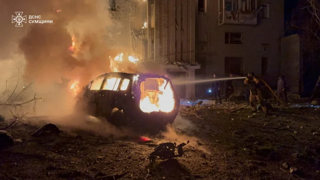 Βίντεο: Η στιγμή που ρωσικός πύραυλος κτυπά το Χάρκοβο
