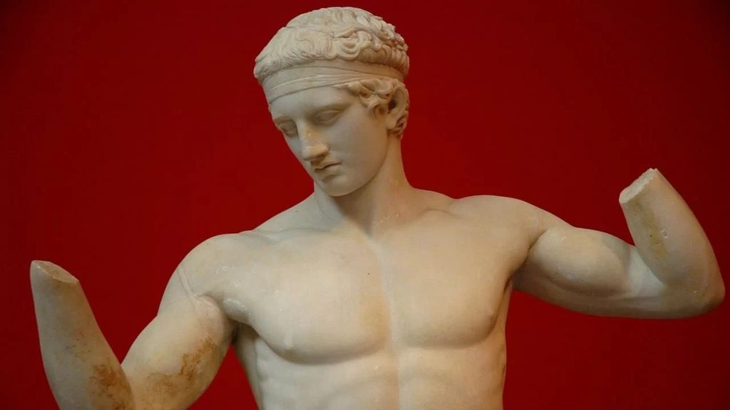 Τα αρχαία ελληνικά χρώματα που χάθηκαν από τα αγάλματα με το πέρασμα των αιώνων