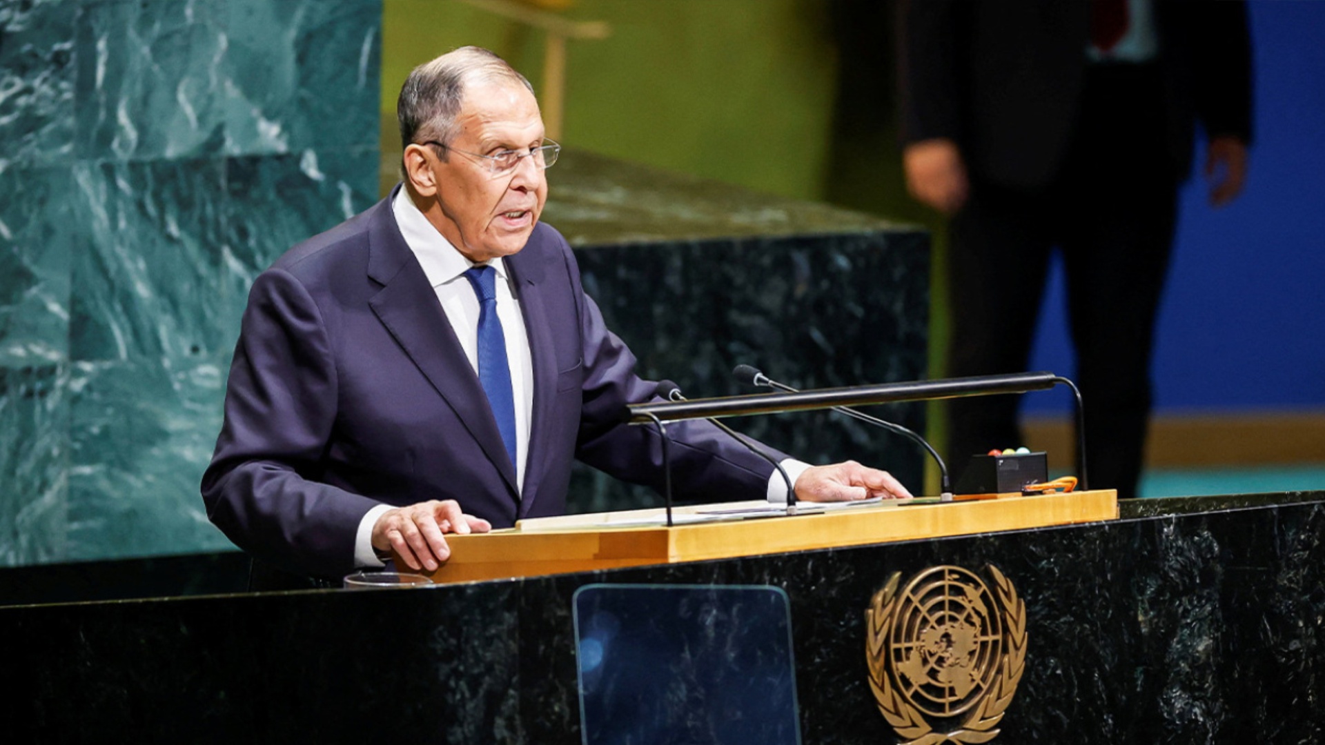 Ο Σεργκέι Λαβρόφ εξήγησε γιατί η Μόσχα απέρριψε τις προτάσεις “ειρήνης” του Κιέβου (βίντεο)
