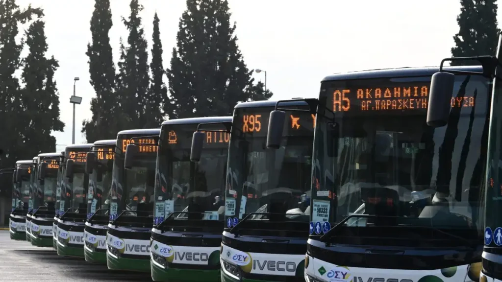 Δείτε τι σημαίνουν οι αριθμοί και τα γράμματα στις γραμμές των λεωφορείων της Αθήνας