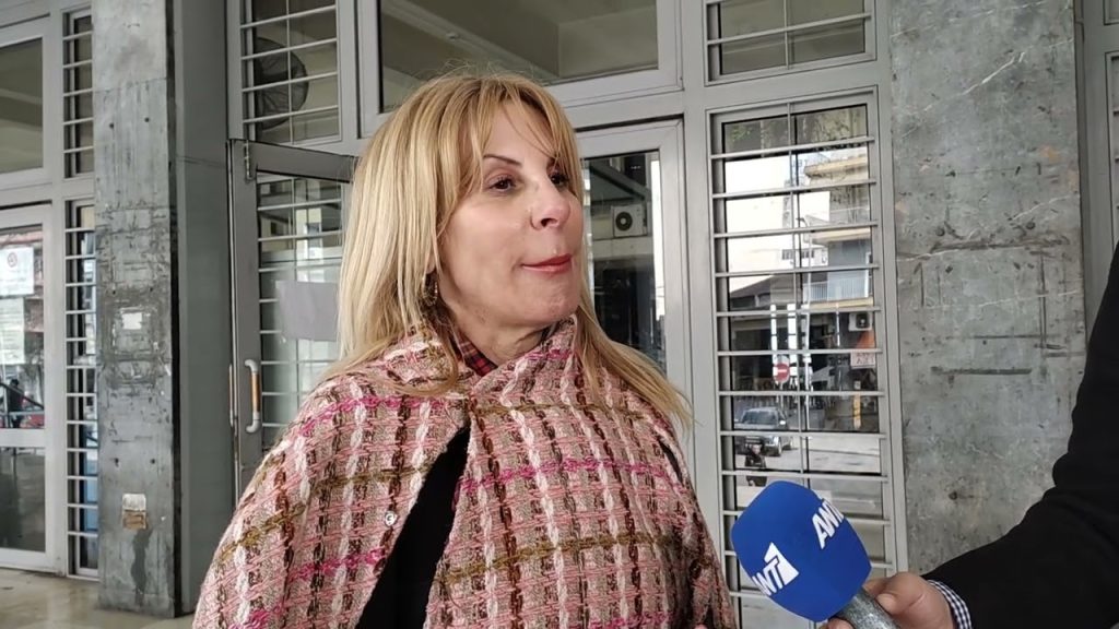 Σε τροχαίο ατύχημα ενεπλάκη η γνωστή δικηγόρος Ανθή Ανάσογλου: «Το ότι ζω είναι θαύμα» (φωτο)