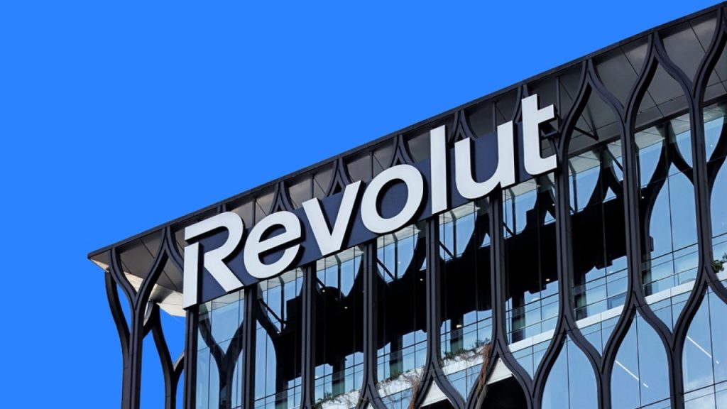 Revolut: Ο στόχος είναι τα 100 εκατ. πελάτες έως τα μέσα του 2027!