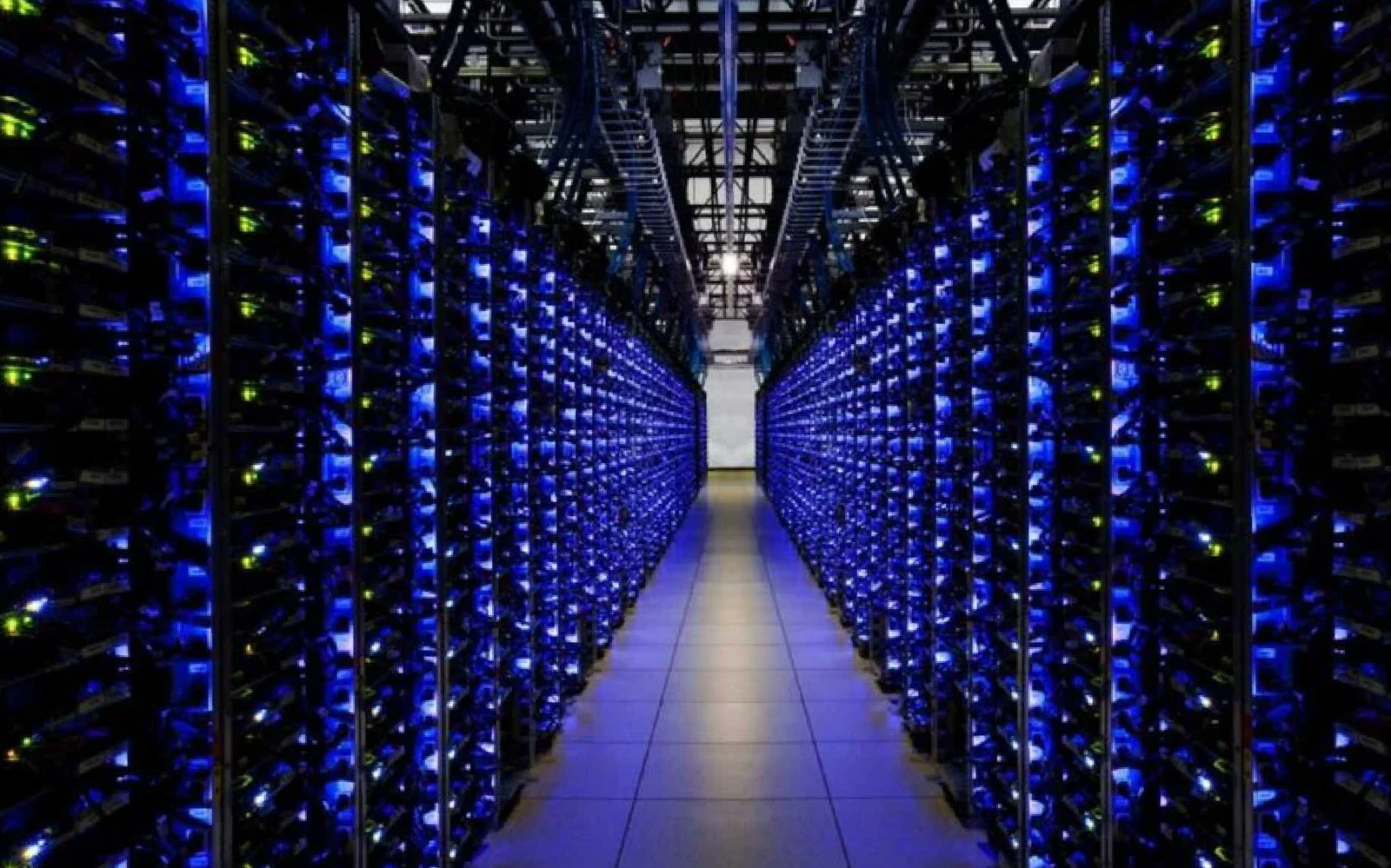 Ινδονησία: Εισέβαλαν σε data centers φωνάζοντας «νερό» – Τρεις μήνες χωρίς σταγόνα οι κάτοικοι