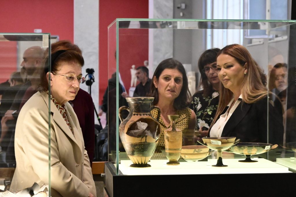 Το Ισραήλ επέστρεψε στην Ελλάδα 22 αρχαιότητες που είχαν εξαχθεί παράνομα από την χώρα (φωτο)
