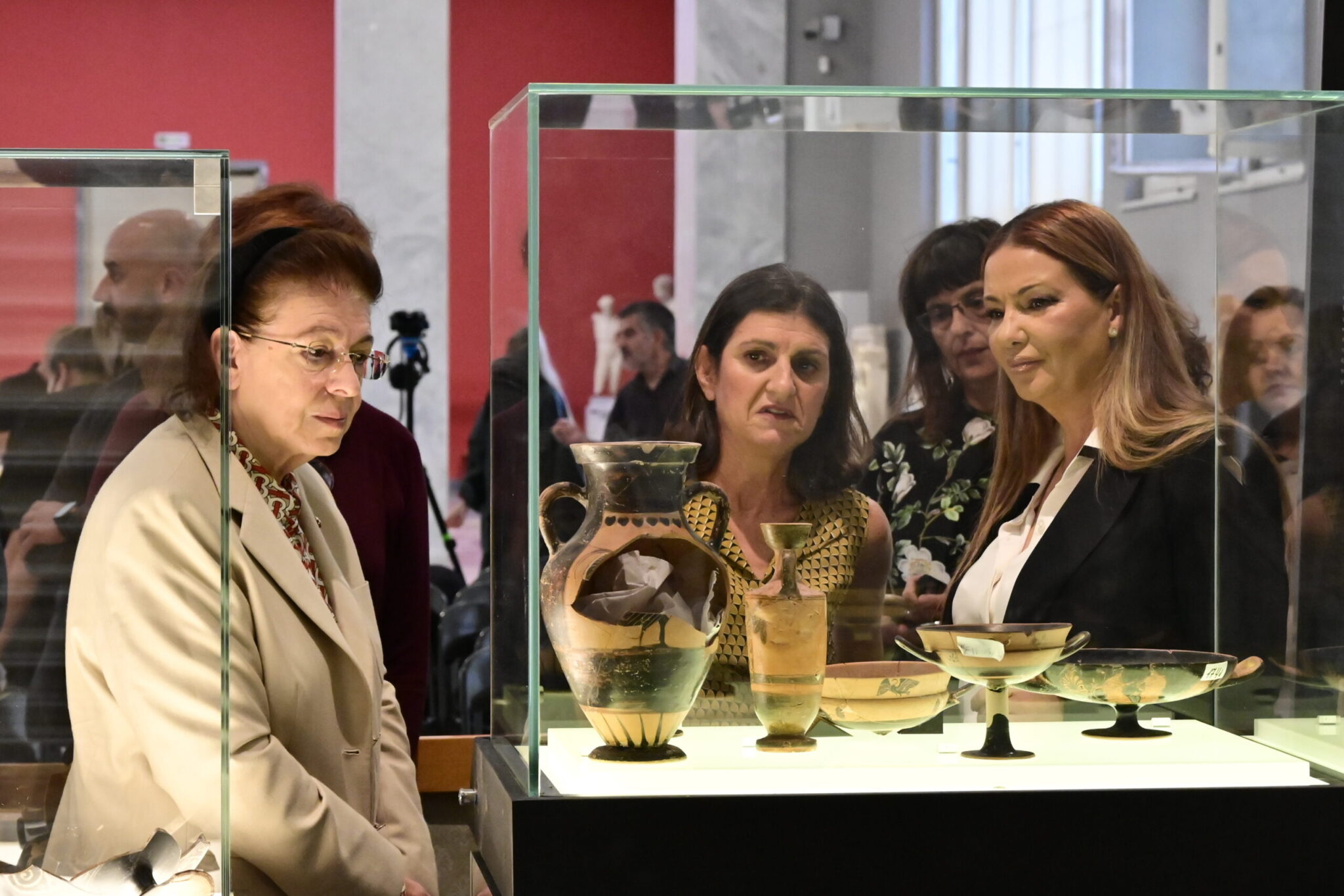 Το Ισραήλ επέστρεψε στην Ελλάδα 22 αρχαιότητες που είχαν εξαχθεί παράνομα από την χώρα (φωτο)