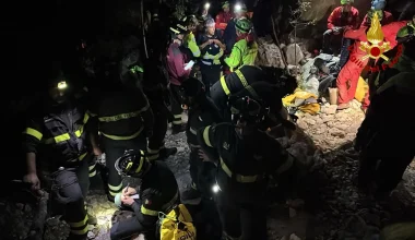 Σαρδηνία: Oλοκληρώθηκε η επιχείρηση διάσωσης 31χρονου που είχε εγκλωβίστηκε σε σπήλαιο για 26 ώρες