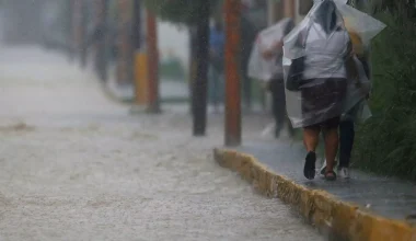 Πλημμύρες στο Μεξικό: Τουλάχιστον τέσσερις νεκροί από το πέρασμα της καταιγίδας «Ρέιτσελ»