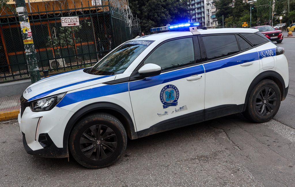Γλυφάδα: Εγκληματική οργάνωση αλλοδαπών λήστευε οδηγούς