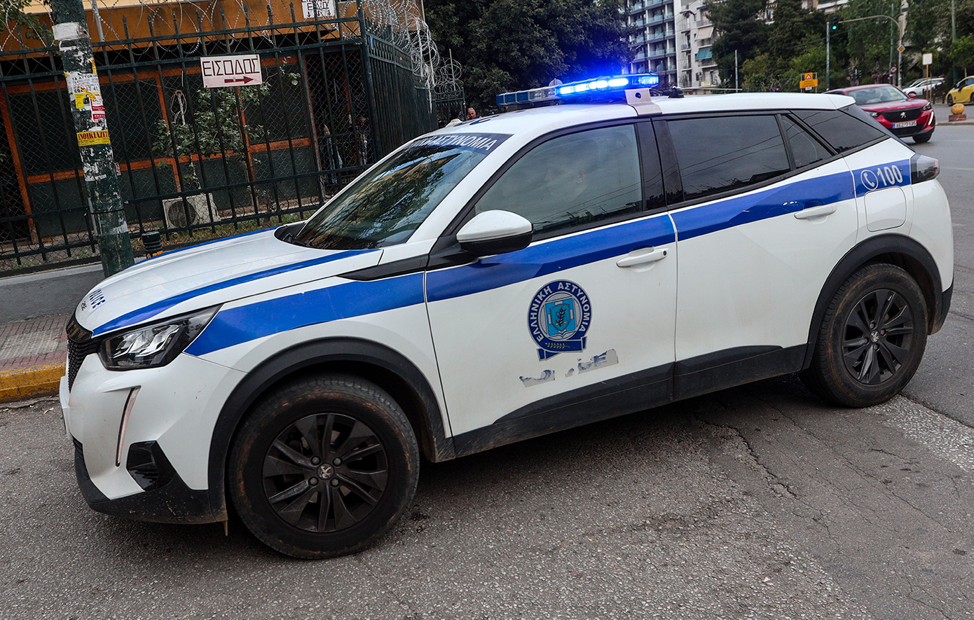 Γλυφάδα: Εγκληματική οργάνωση αλλοδαπών λήστευε οδηγούς