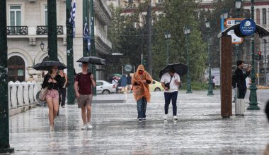 Καιρός: Ισχυρές καταιγίδες σε περιοχές της Αττικής – Πού θα «κτυπήσουν» τα έντονα φαινόμενα