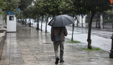 Νέο έκτακτο δελτίο από την ΕΜΥ: Ισχυρές καταιγίδες σε 5 περιοχές και άνεμοι έως 9 μποφόρ στο Αιγαίο