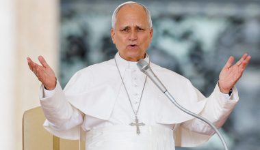 Με καρκίνο του πνεύμονα διαγνώστηκε ο πάπας Λέων ΙΔ’: Υποβλήθηκε σε επέμβαση 90 λεπτών