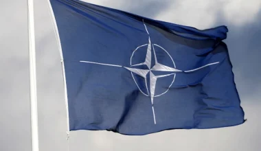 ΝΑΤΟ: Επιτήδειοι δωροδοκούσαν αξιωματούχους για να εισπράττουν πλαστά τιμολόγια